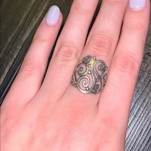 James Avery Large Swirl Ring